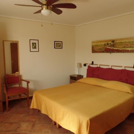 Agriturismo Il Cantastorie 몬테카티니테르메 외부 사진