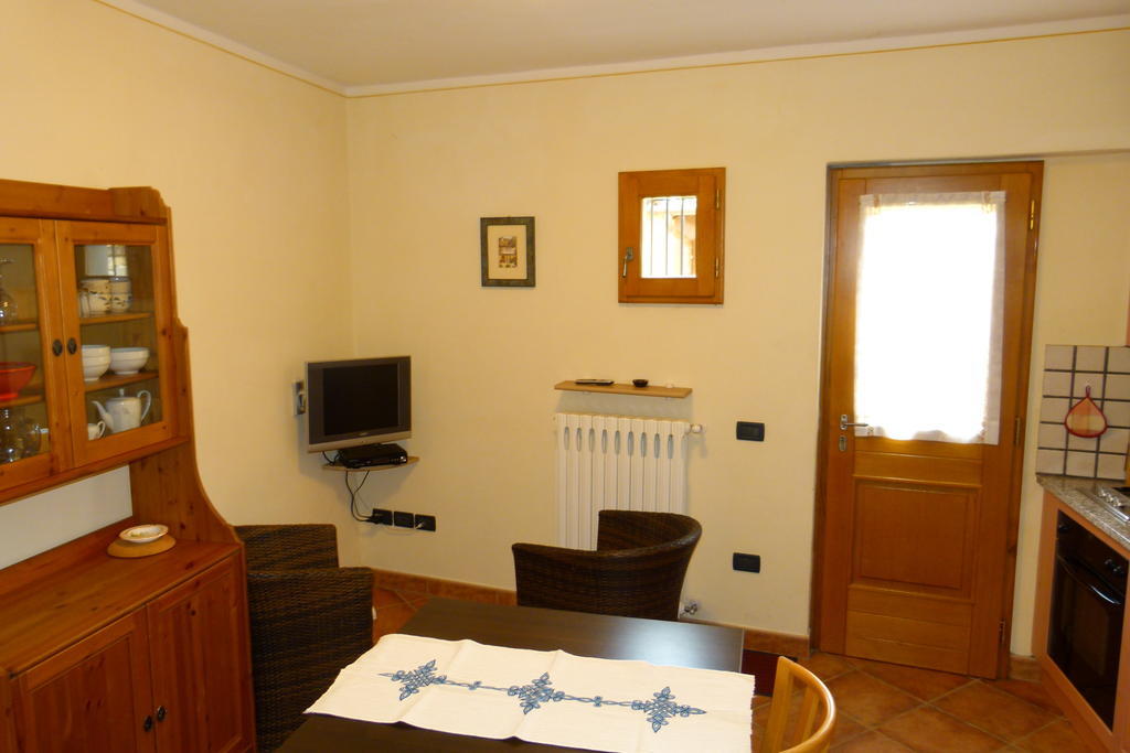 Agriturismo Il Cantastorie 몬테카티니테르메 객실 사진